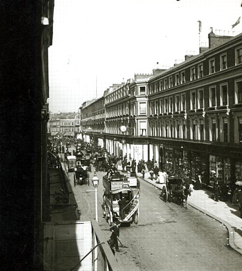 A View of Westbourne Grove, London, showing Whiteley''s department store, c.1890 à Photographe anglais
