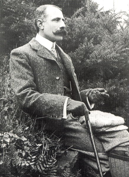 Sir Edward Elgar (1857-1934) (b/w photo)  à Photographe anglais