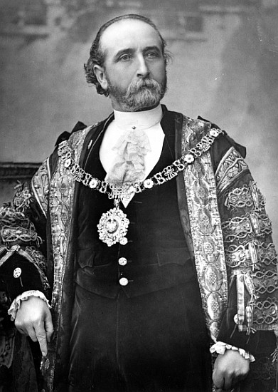 Sir James Whitehead, Lord Mayor of London, c.1888-9 à Photographe anglais