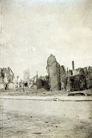 The Square, Ypres, June 1915 à Photographe anglais
