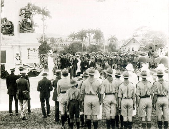 Unveiling of War Memorial, Port of Spain, Trinidad, c.1920 à Photographe anglais