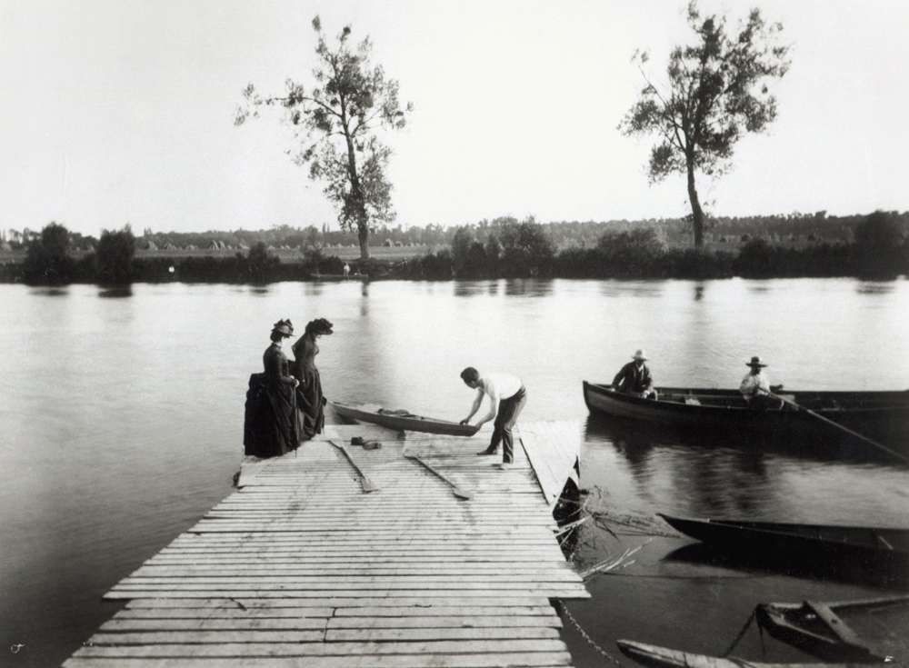 Scène de canotage en Ile-de-France, environ 1880  (photo noir & blanc)  à Photographe français