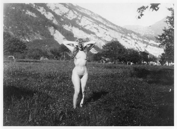 Nathalie Clifford Barney (1876-1972) (b/w photo)  à Photographe français