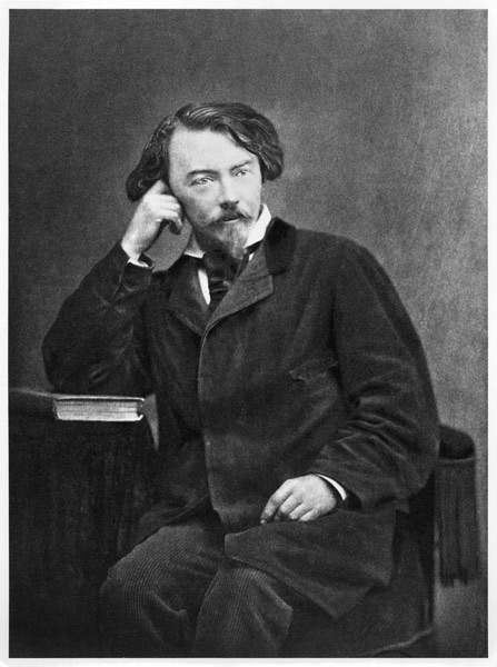 Portrait of Comte Auguste de Villiers de L''Isle-Adam (1838-89) 1886 (b/w photo)  à Photographe français