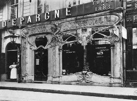 Shop window, Paris, 1904 (b/w photo) 