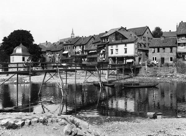The River Nahe, Bad Kreuznach, c.1910 (b/w photo)  à Jousset