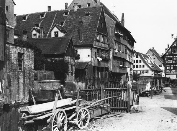 View of the Old Quarter, Ulm, c.1910 (b/w photo)  à Jousset