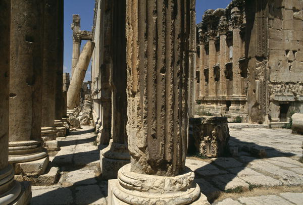 Temple of Bacchus, detail, High Imperial Period (27 BC-395 AD) (photo)  à Période impériale romaine (27 av. JC-476 après JC)