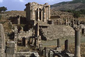 View of the temple of the Septimian family, High Imperial Period (27 BC-395 AD) (photo) (see also 26