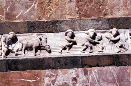Sculptured frieze depicting a farming scene  (detail) à A Barboccio