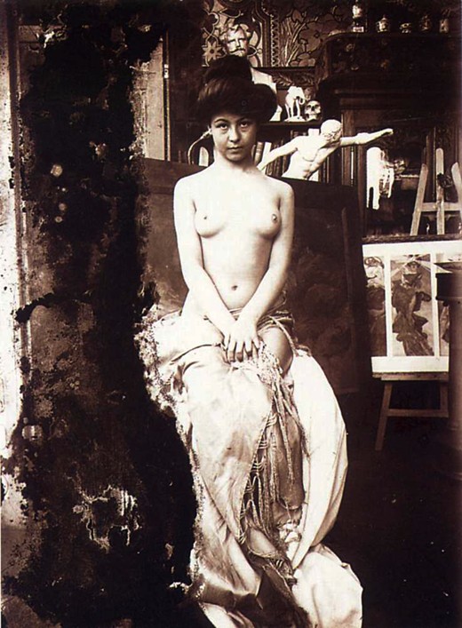 Nude Model in studio à Alphonse Mucha