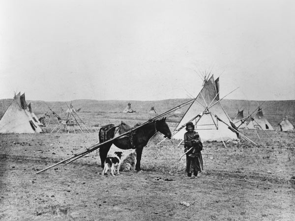 Comanche Indian (b/w photo)  à Photographe américain