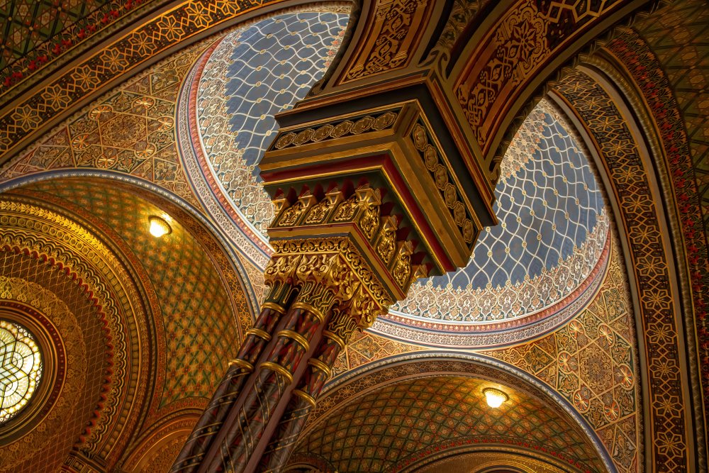 Ceiling of the Spanish Synagogue in Prague à Anne Ponsen