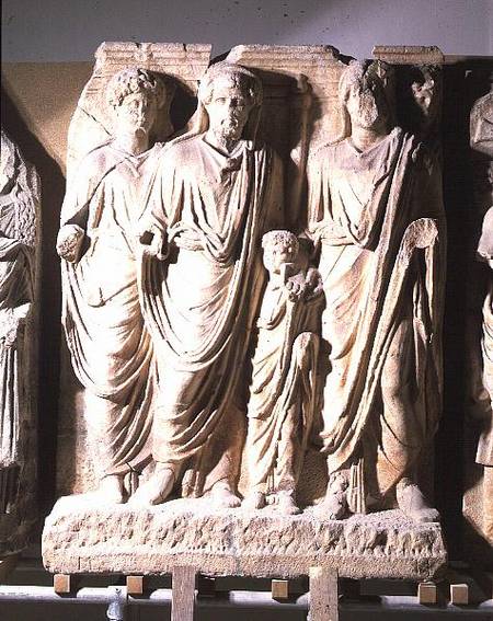 Frieze detail showing Emperors Hadrian (76-138)Marcus Aurelius (121-80) and Lucius Verus (86-161) fr à Anonyme
