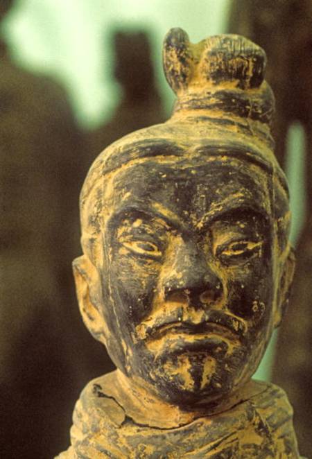 Head of a Warrior of the Qin Dynastyfrom near Xi'an à Anonyme