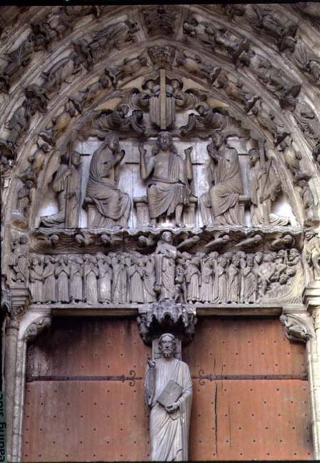 South Portal tympanum depicting Christ Enthroned with a Beau Christ figure on the trumeau below à Anonyme