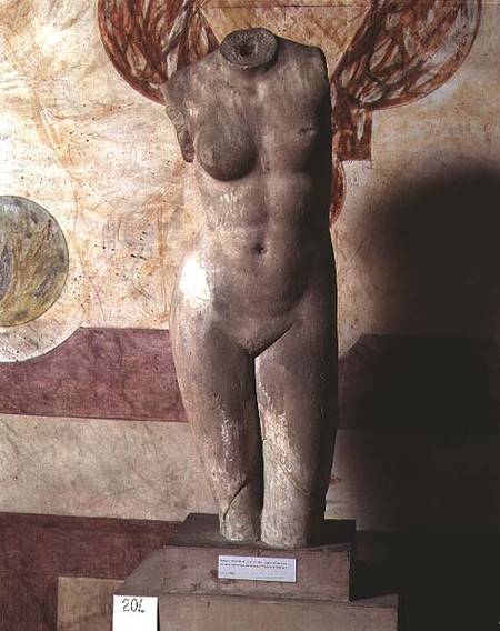 Torso of Aphrodite, Roman copy of the Greek original by Praxiteles à Anonyme