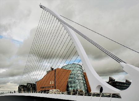 Samuel Bekett Bridge by Calatrava - Dublin Ireland