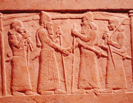 Relief depicting King Shalmaneser III (858-824 BC) of Assyria meeting a Babylonian à Assyrien