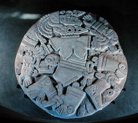 Carving of the dismemberment of the moon goddess Coyolxauhqui, found at the foot of the twin pyramid à Aztec