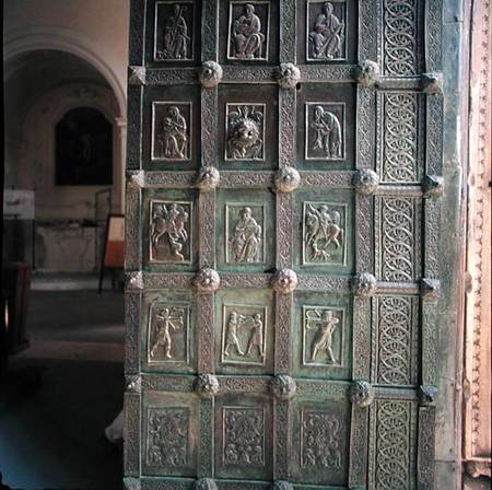 Doors from the facade à Barisano  da Trani