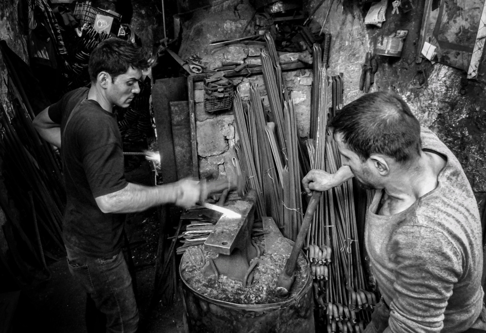 The traditional blacksmithing profession in the city of Mosul à Bashar Alsofey