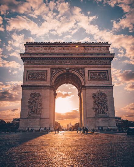 Golden Arc of Paris