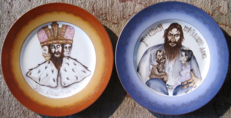 Two plates with with caricatures on Grigory Rasputin and Nicholas II of Russia à Boris Michailowitsch Kustodiew