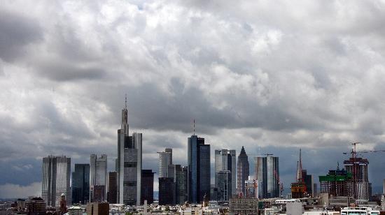 Frankfurter Bankenskyline à Boris Roessler