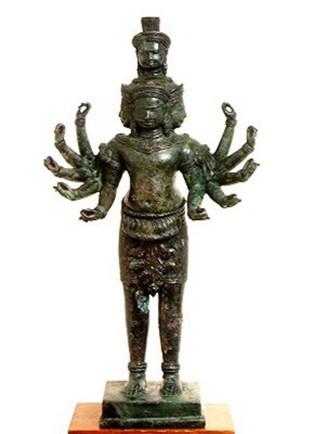 Shiva with many arms and heads, Angkor à Cambodgien
