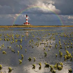 Lighthouse meets Rainbow
