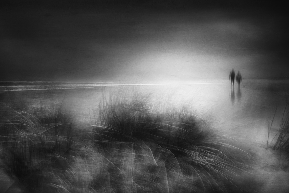 Everything changes like the shoreline and the sea à Charlaine Gerber