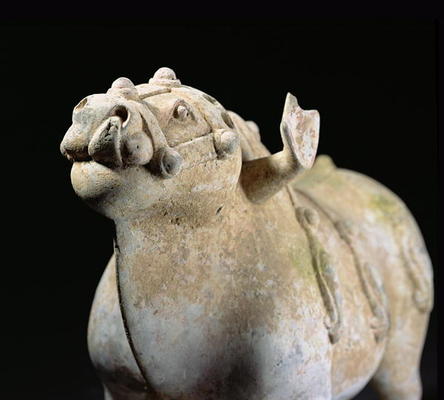 Bull, Warring States period (1027-220 BC) (earthenware) (detail) (see 176595) à Ecole chinoise