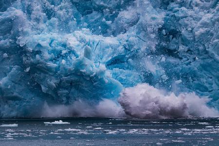 A melting and collapsing Glacier in Kenai