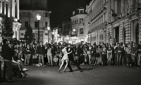 Street tango
