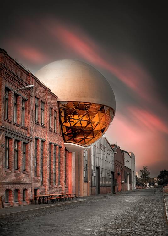 Niemeyer Sphere Leipzig im Sonnenuntergang.jpg (13947 KB)  à Dennis Wetzel