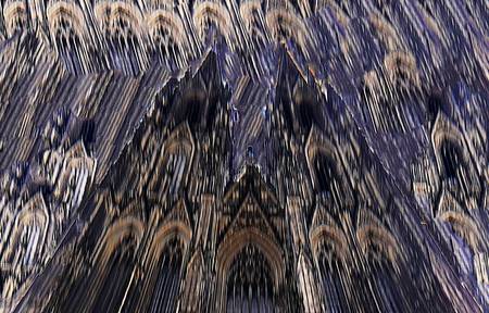 Dunkle Schatten am Kölner Dom