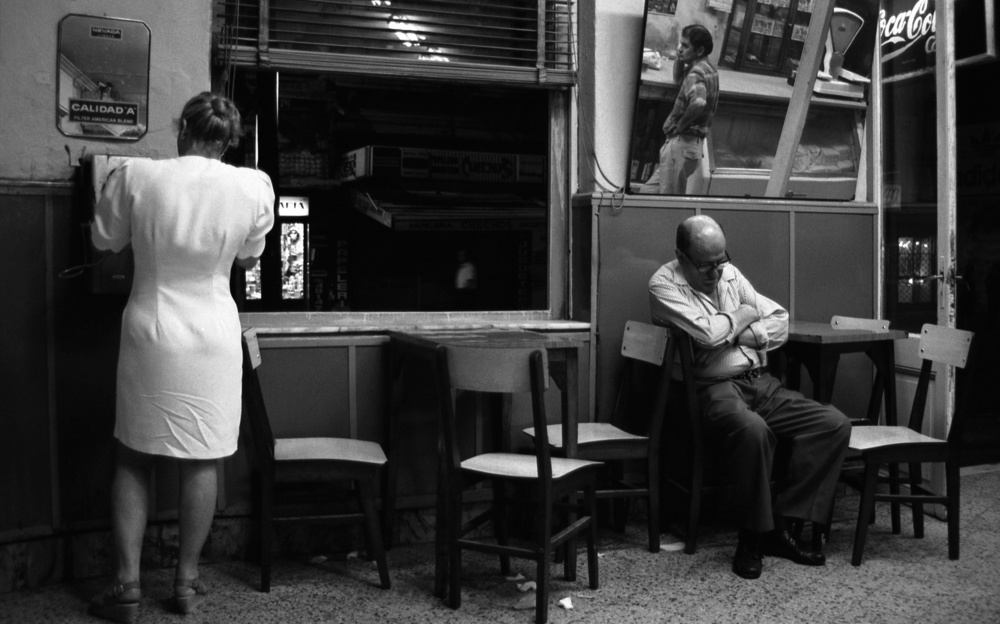 Nightlife (from the series &quot;Boy meets girl&quot; and &quot;Montevideo&quot;) à Dieter Matthes