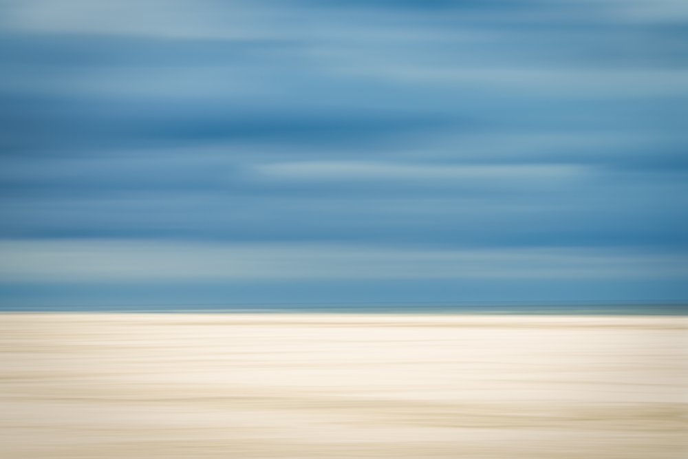 sand and clouds à Dieter Reichelt