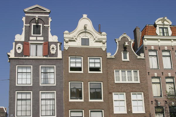 Gabled houses, (photo)  à École néerlandaise