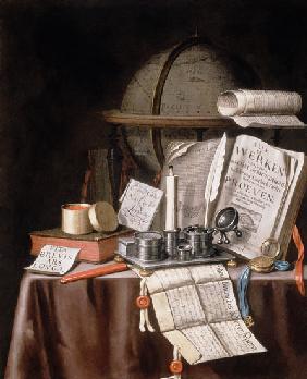 nature morte avec des manuscrits, bougie, globe et plume argentée