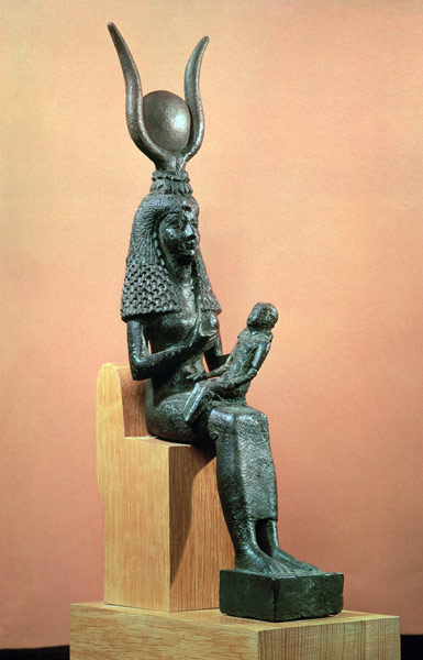 Isis suckling the infant Horus à Egyptien