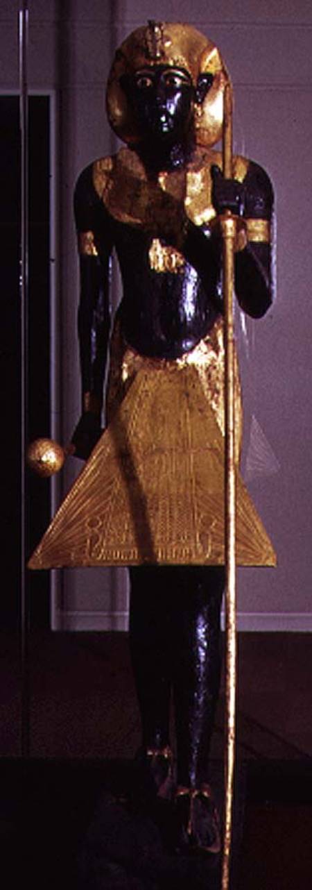 Life size statue of Tutankhamun from the Tomb of Tutankhamun (c.1370-1352 BC) New Kingdom  gilded br à Egyptien