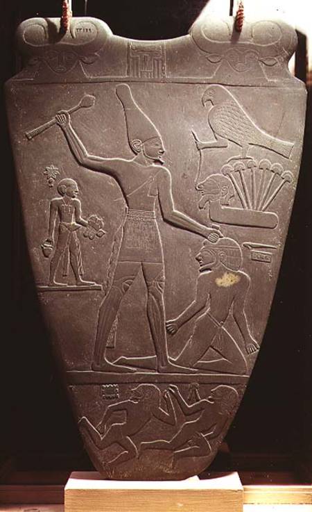 The Narmer Palette: ceremonial palette depicting King Narmer, wearing the white crown of Upper Egypt à Egyptien