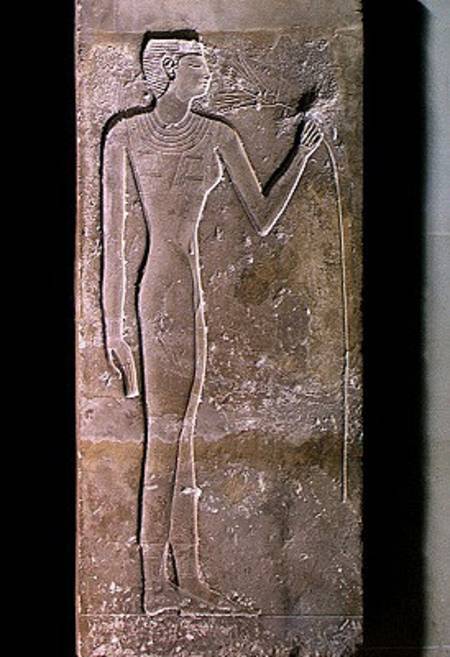 Pillar depicting a woman smelling a lotus flower, Old Kingdom à Egyptien