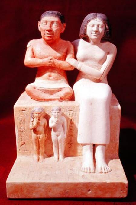 Statuette of the dwarf Seneb and his family à Egyptien