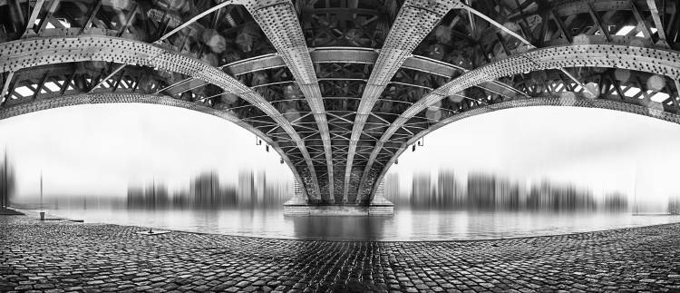 Under The Iron Bridge à EM-Photographies