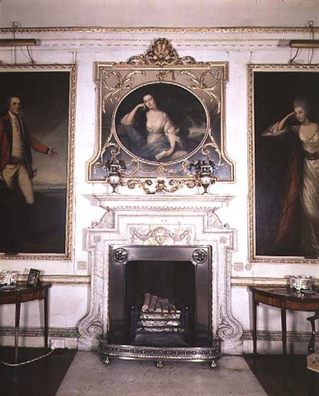 The fireplace in the Drawing Room (photo) à École anglaise de peinture