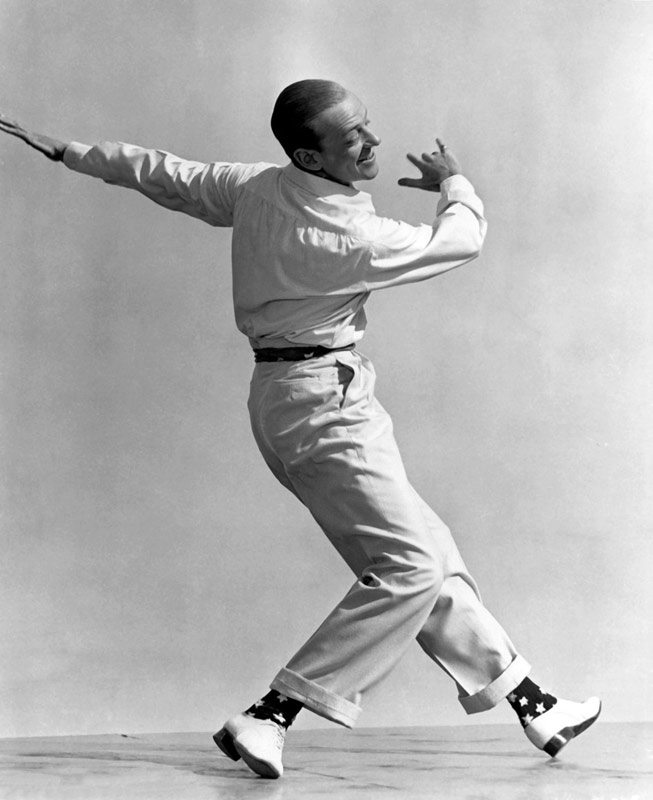L'amour chante et danse avec Fred Astaire  à Photographies de Célébrités
