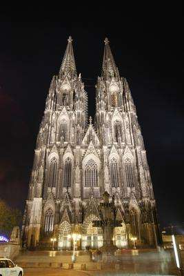 Kölner Dom bei Nacht à Erich Teister